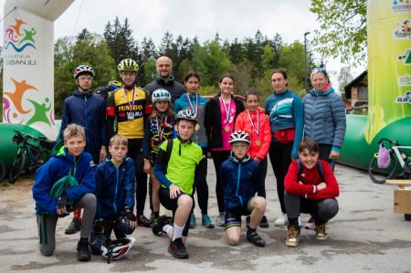 2 Vzpon na Dobrovlje